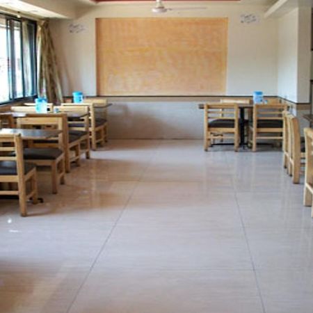 Hotel Tourist International Pune Exterior foto