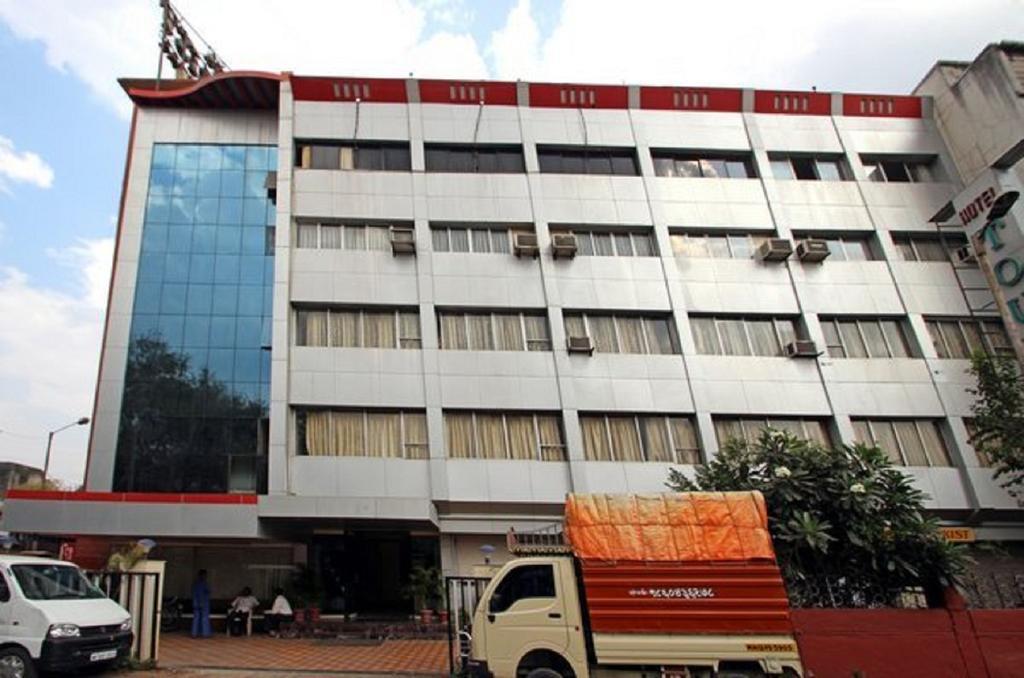 Hotel Tourist International Pune Exterior foto
